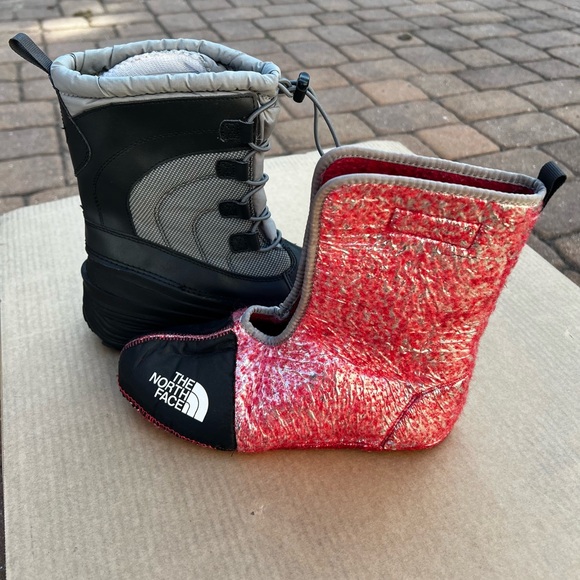 The North Face Alpenglow LV ThermaFelt Plus Insulated Winter Snow Boots Size 7 - Picture 11 of 12